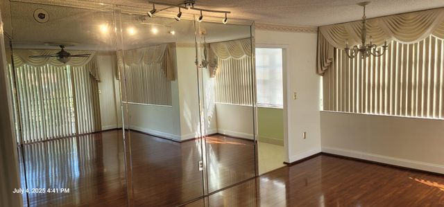 1300 Saint Charles Place L19, Pembroke Pines, FL 33026