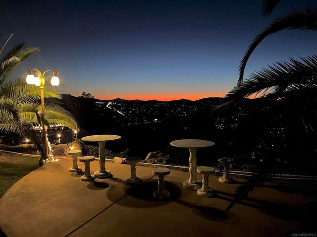 9189 Vista Entrada, Lakeside, CA 92040