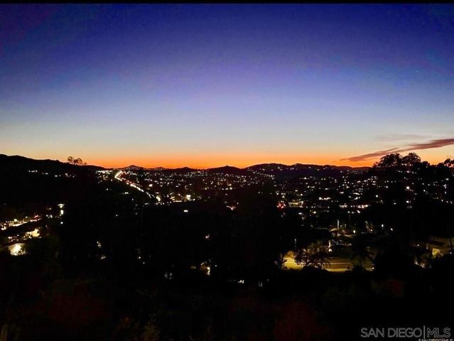 9189 Vista Entrada, Lakeside, CA 92040