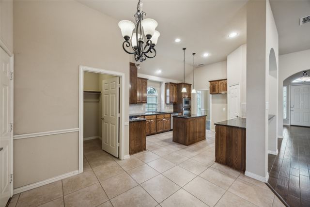 1105 Shearwater Lane, Garland, TX 75043