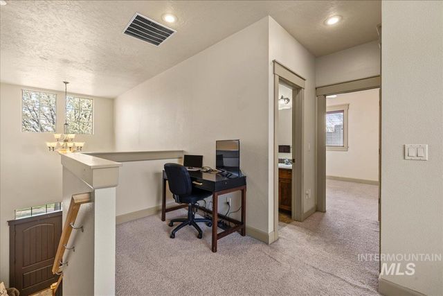 1063 Hitchcock St, Meridian, ID 83646