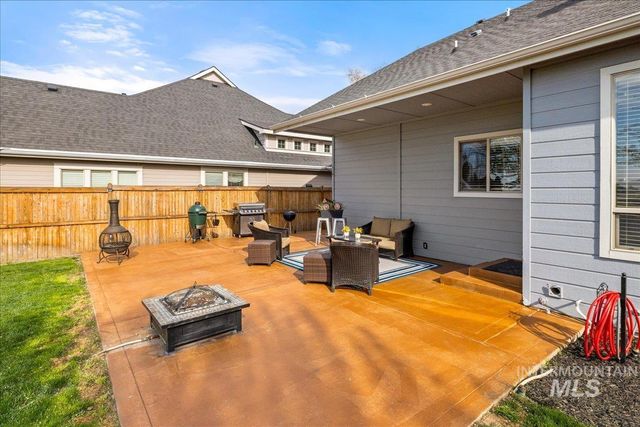 1063 Hitchcock St, Meridian, ID 83646