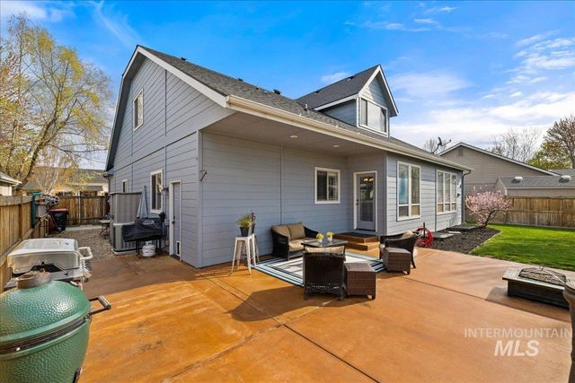 1063 Hitchcock St, Meridian, ID 83646