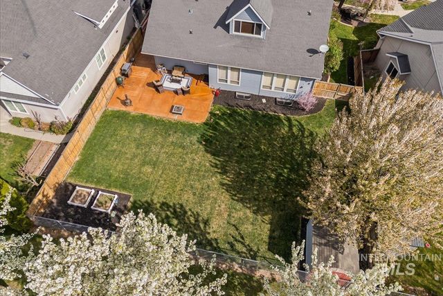 1063 Hitchcock St, Meridian, ID 83646