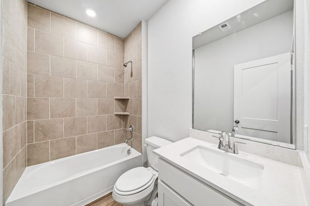 11426 Youngquist Drive, Mont Belvieu, TX 77535