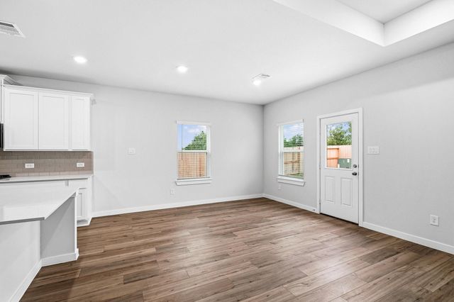 11426 Youngquist Drive, Mont Belvieu, TX 77535
