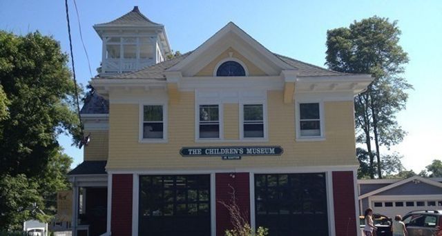 17 Mary Dyer Ln 17, Easton, MA 02356