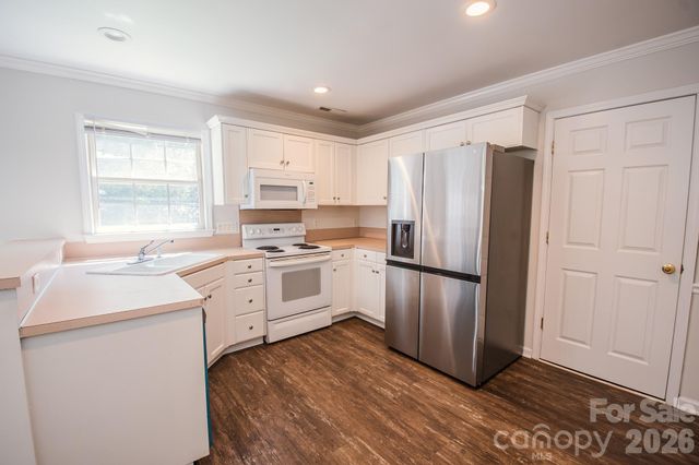 4456 Alexander Hill Court, Harrisburg, NC 28075