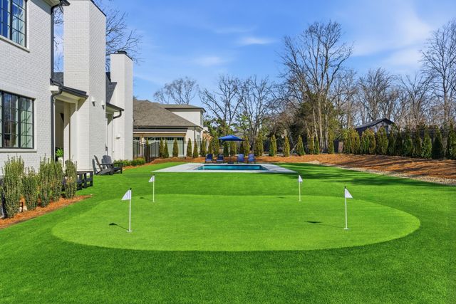 4712 Hazelwood Cir, Nashville, TN 37220