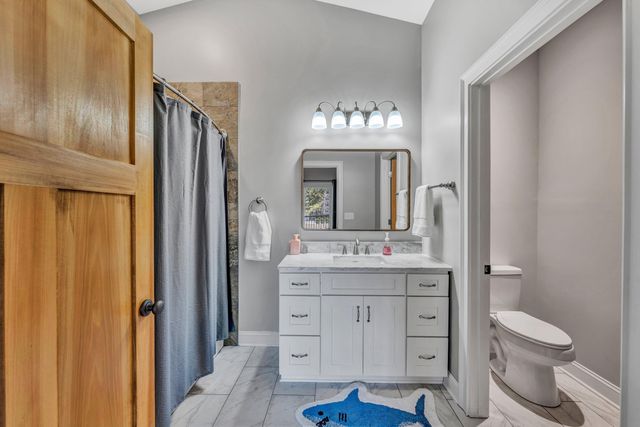 1075 GOLF VIEW CT, Huddleston, VA 24104