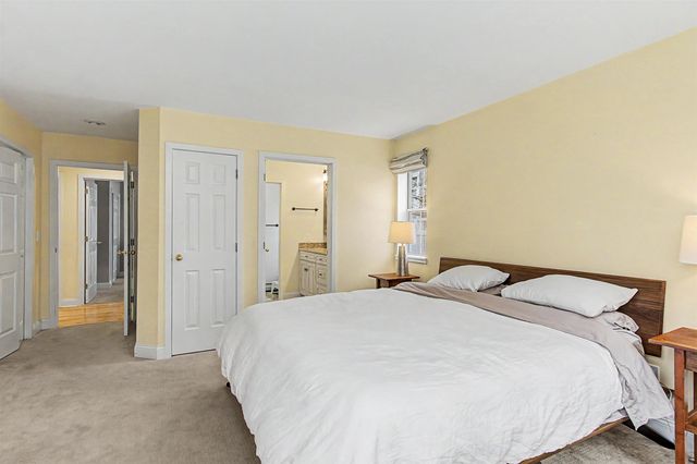 43 Iris Lane, South Burlington, VT 05403