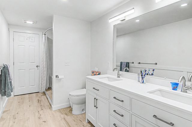 43 Iris Lane, South Burlington, VT 05403