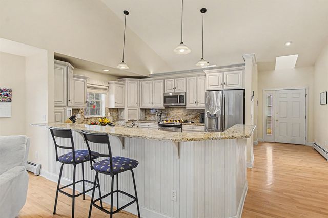 43 Iris Lane, South Burlington, VT 05403