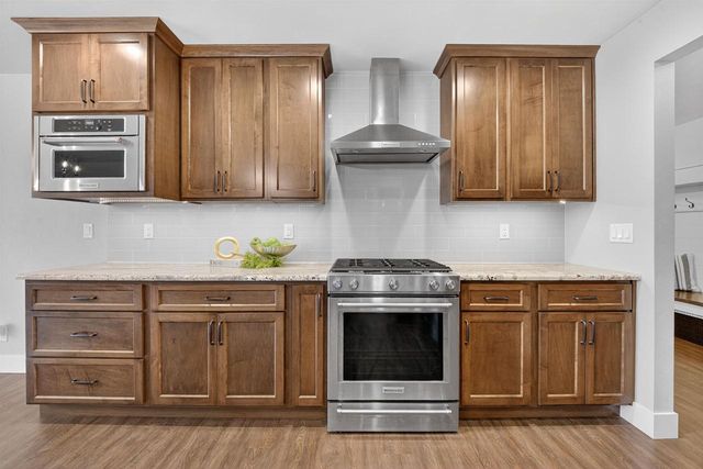 W6860 DESIGN DRIVE, Greenville, WI 54942