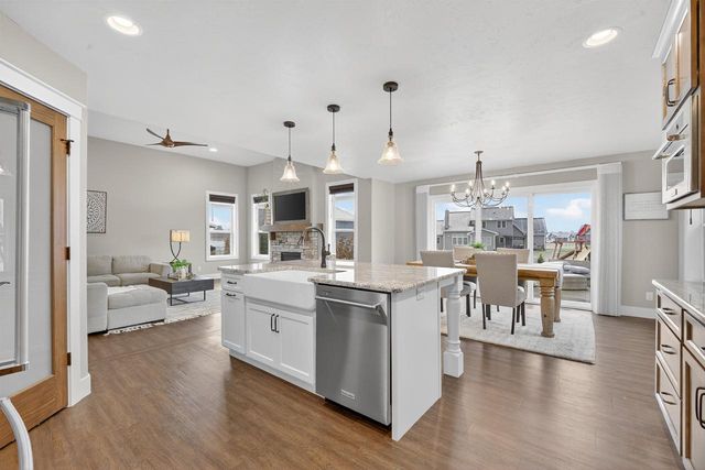 W6860 DESIGN DRIVE, Greenville, WI 54942