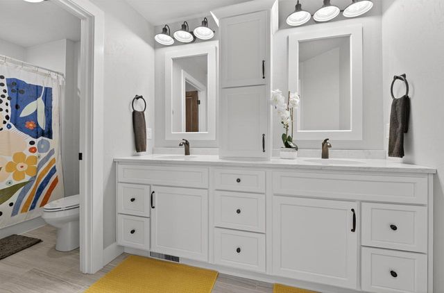 W6860 DESIGN DRIVE, Greenville, WI 54942