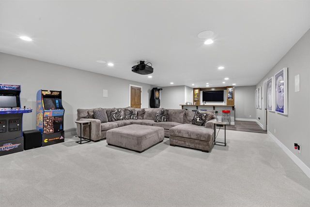 W6860 DESIGN DRIVE, Greenville, WI 54942