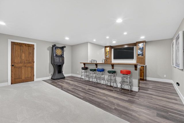 W6860 DESIGN DRIVE, Greenville, WI 54942