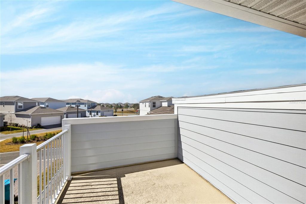 Image 18 of property listing at 14250 LANIKAI BEACH DRIVE, Orlando, FL 32827