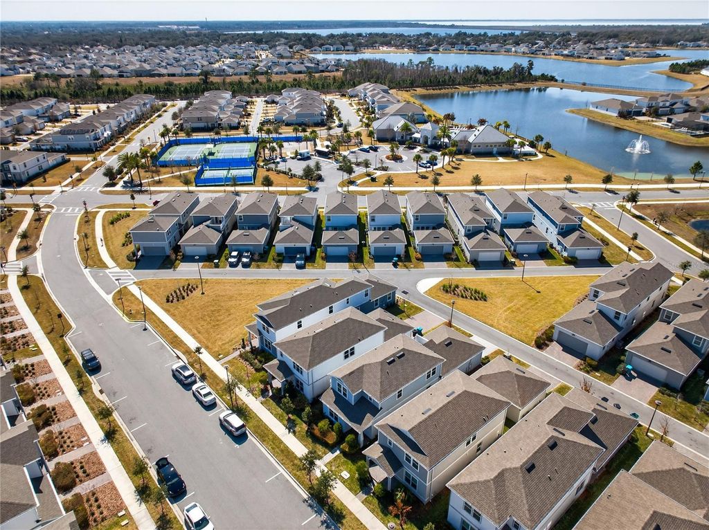 Image 29 of property listing at 14250 LANIKAI BEACH DRIVE, Orlando, FL 32827