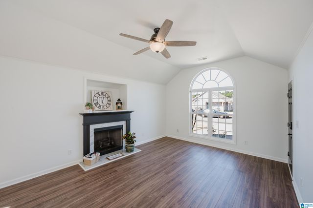 2162 VILLAGE LANE, Calera, AL 35040