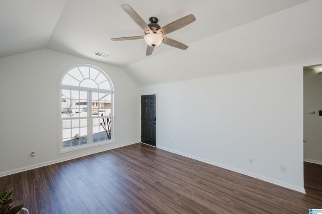 2162 VILLAGE LANE, Calera, AL 35040