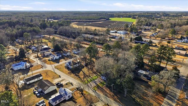 204 S Pender Street, Elm City, NC 27822