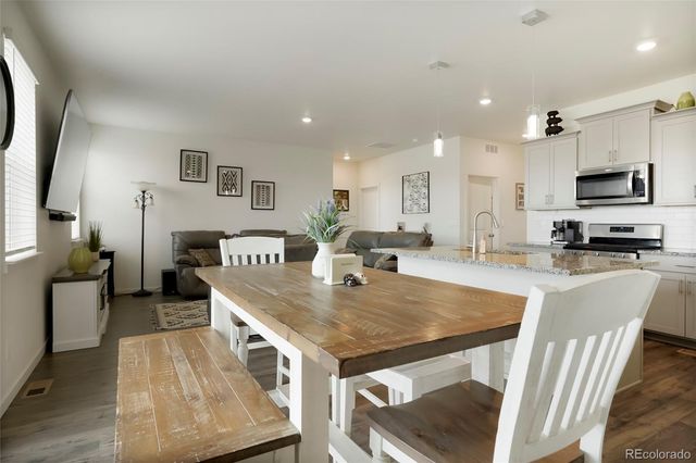 4155 Limestone Avenue, Longmont, CO 80504