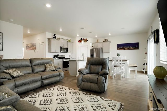 4155 Limestone Avenue, Longmont, CO 80504