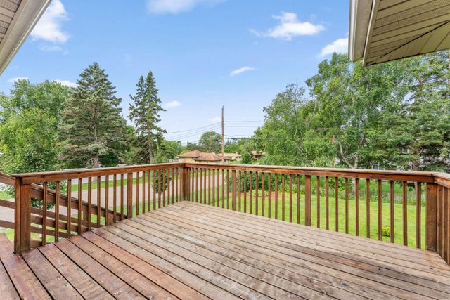 3500 Belden Drive NE, Saint Anthony, MN 55418