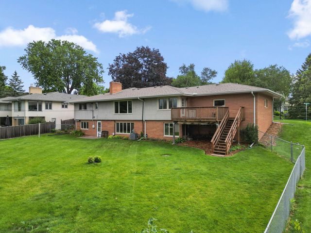 3500 Belden Drive NE, Saint Anthony, MN 55418