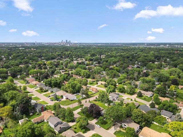 3500 Belden Drive NE, Saint Anthony, MN 55418