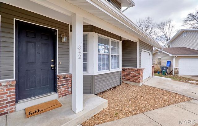 340-342 Della Drive, St Peters, MO 63376