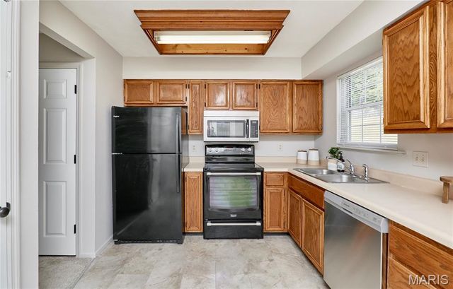 340-342 Della Drive, St Peters, MO 63376