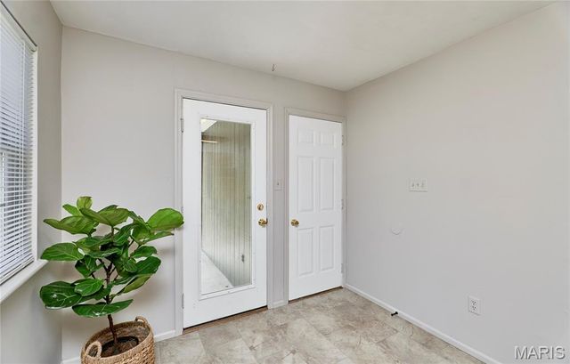 340-342 Della Drive, St Peters, MO 63376