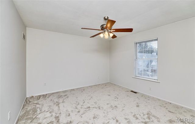 340-342 Della Drive, St Peters, MO 63376