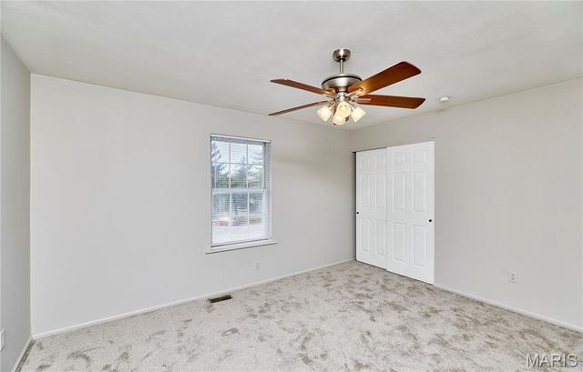 340-342 Della Drive, St Peters, MO 63376