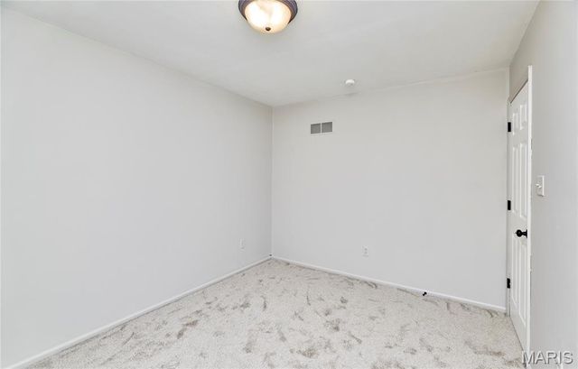 340-342 Della Drive, St Peters, MO 63376