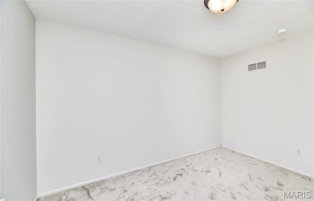 340-342 Della Drive, St Peters, MO 63376