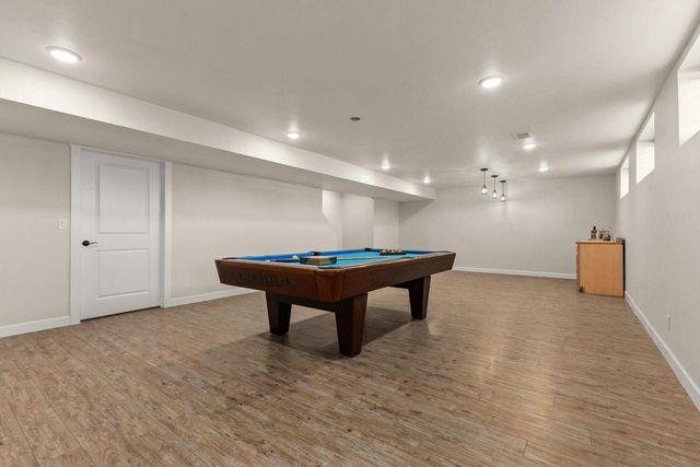 4265 N DEER VALLEY COURT, Appleton, WI 54913