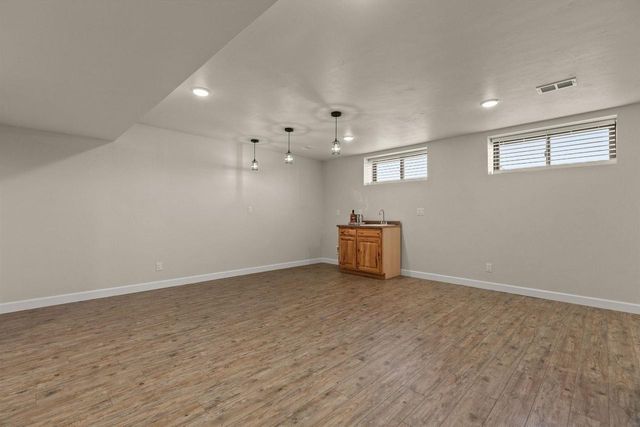 4265 N DEER VALLEY COURT, Appleton, WI 54913