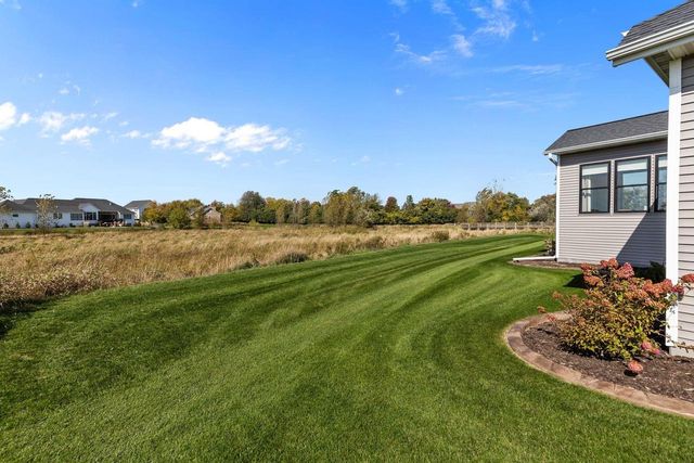 4265 N DEER VALLEY COURT, Appleton, WI 54913
