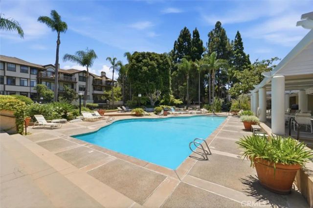2595 Plaza Del Amo 420, Torrance, CA 90503