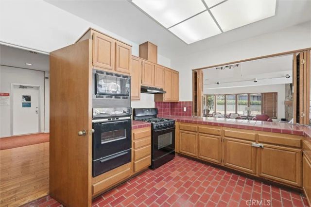 2595 Plaza Del Amo 420, Torrance, CA 90503