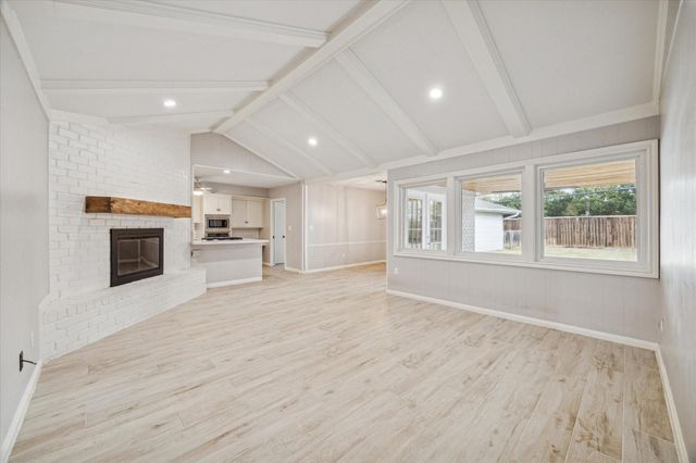 2127 Blue Willow Drive, Houston, TX 77042