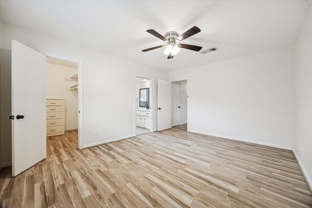 2127 Blue Willow Drive, Houston, TX 77042