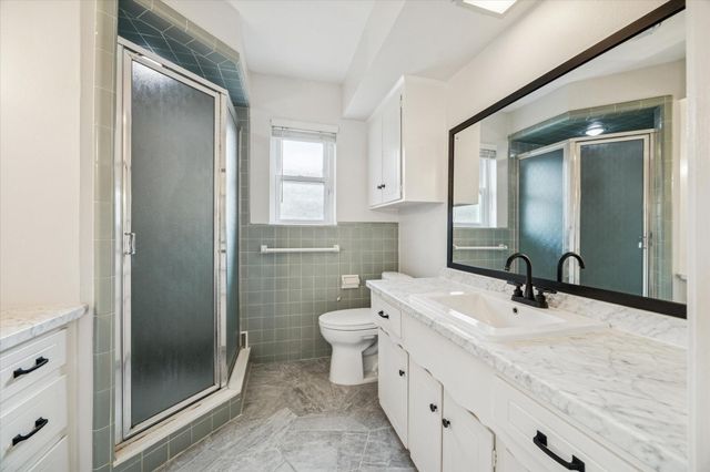 2127 Blue Willow Drive, Houston, TX 77042