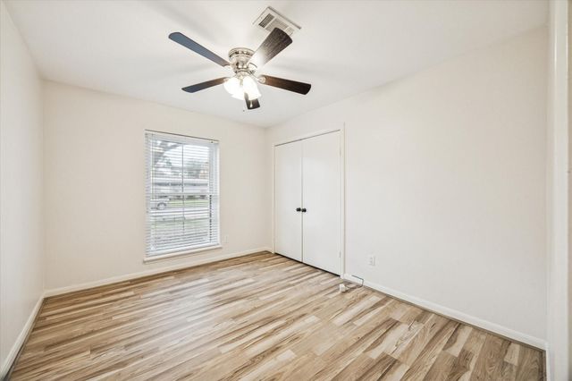 2127 Blue Willow Drive, Houston, TX 77042