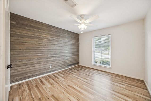 2127 Blue Willow Drive, Houston, TX 77042