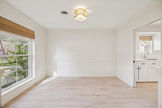 2127 Blue Willow Drive, Houston, TX 77042